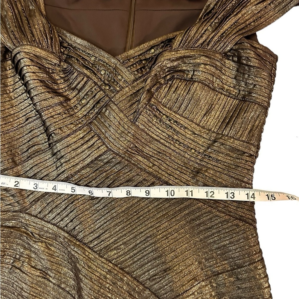 Tadashi Shoji Metallic Bronze Cap Sleeve Pintuck Cocktail Dress Size Medium - Picture 9 of 12